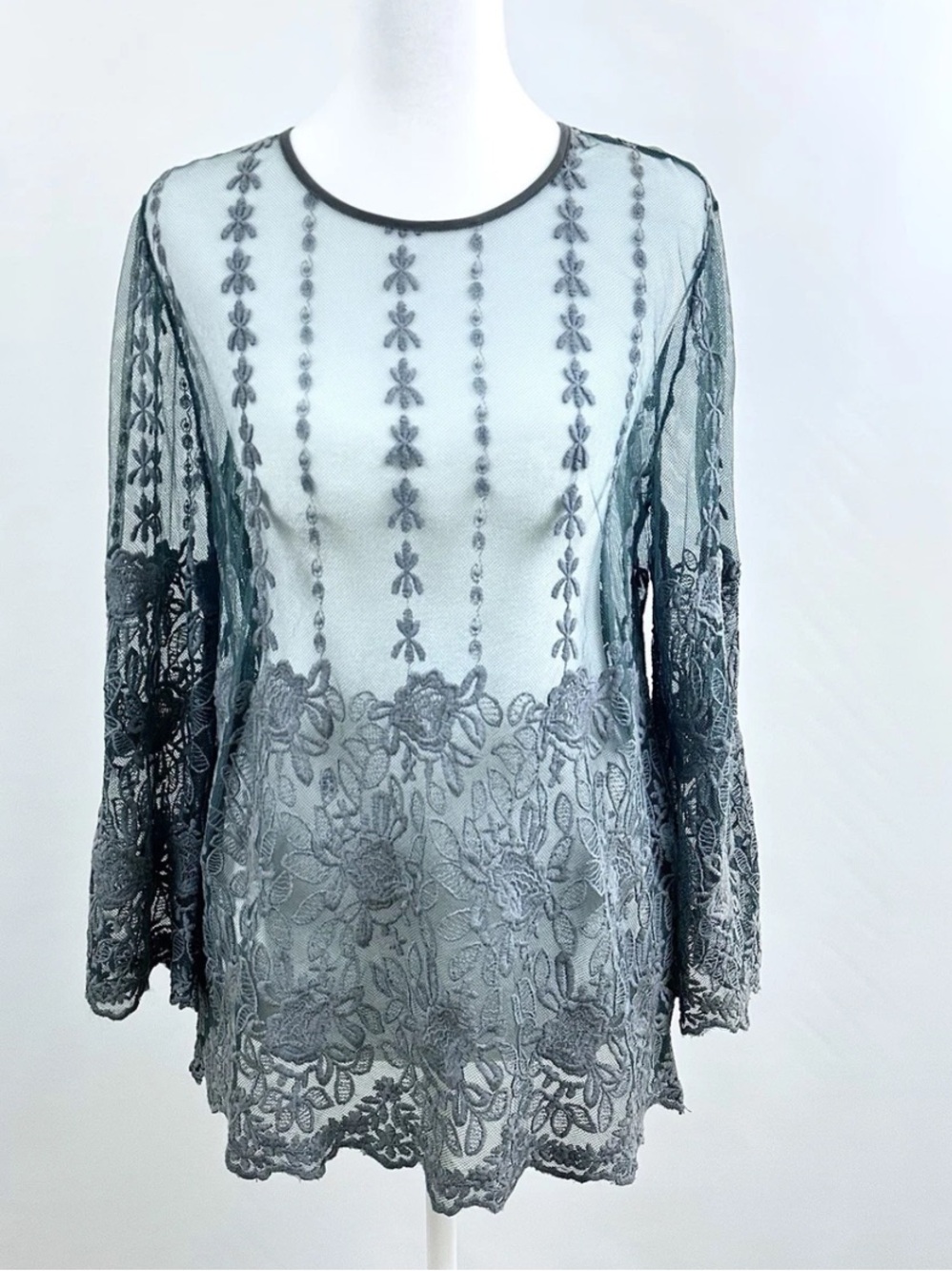 Flying Tomato Boho Embroidered Lace Mesh Bell Sleeve Top M
